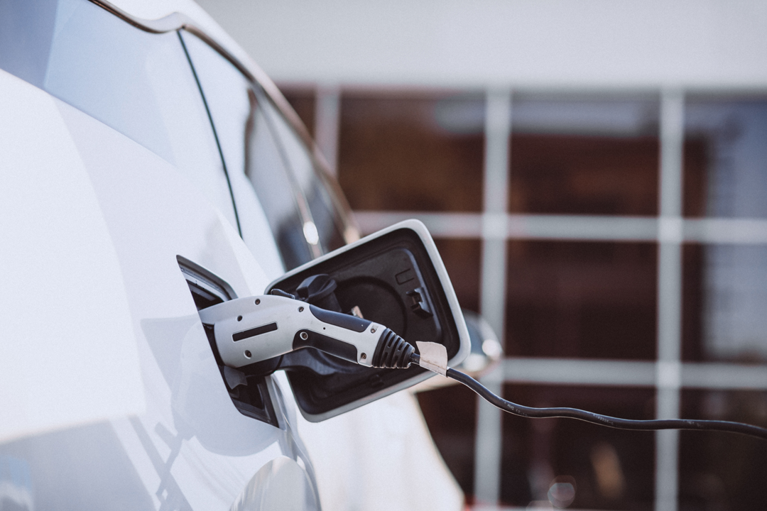 Expansion, challenges and opportunities in the EV market and the EVSE industry